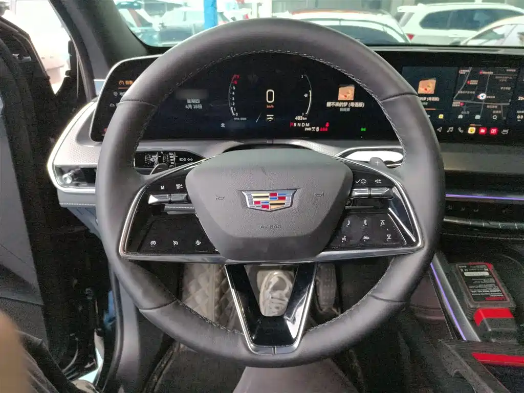 Cadillac XT5 2024 — фото 11