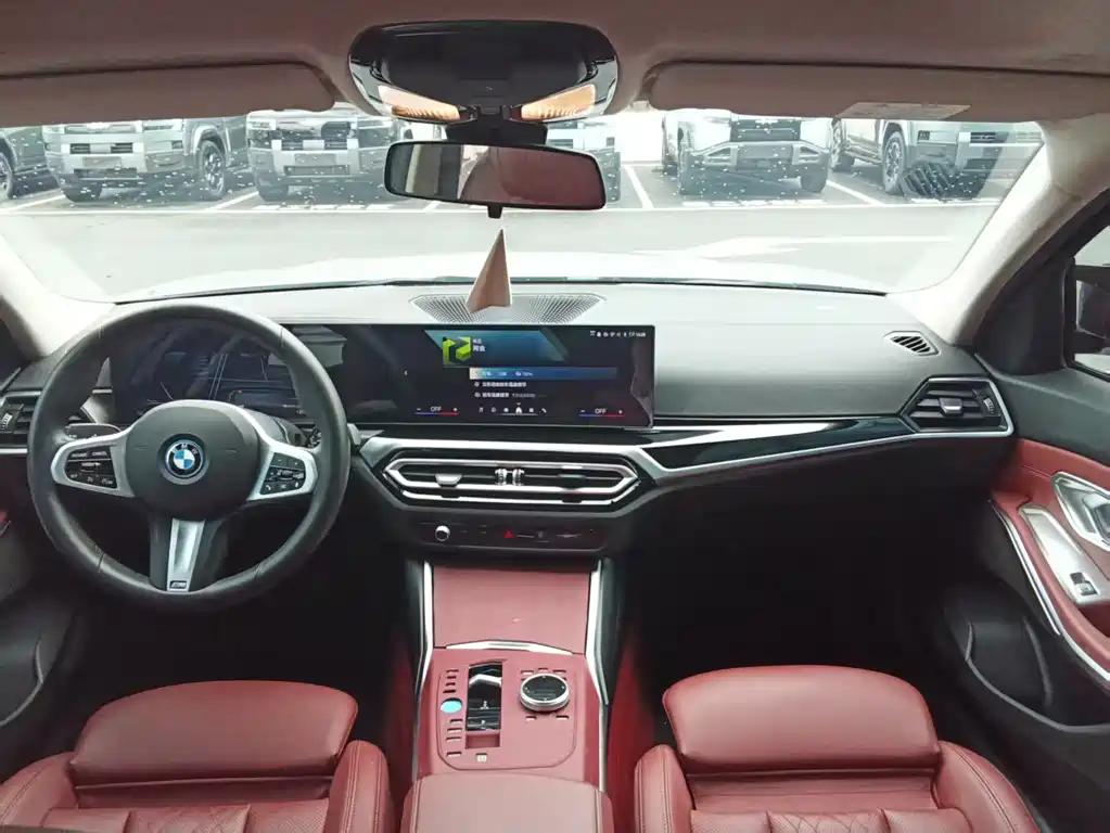 BMW i3 2024 — фото 13
