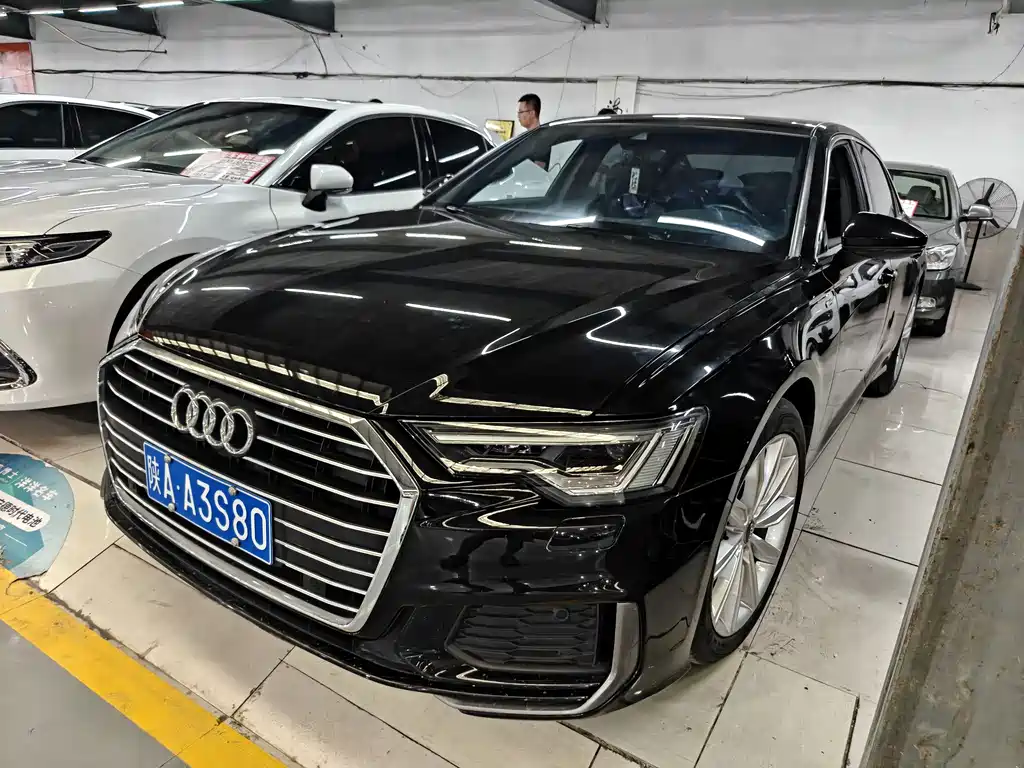Audi A6L 2021 — фото 1