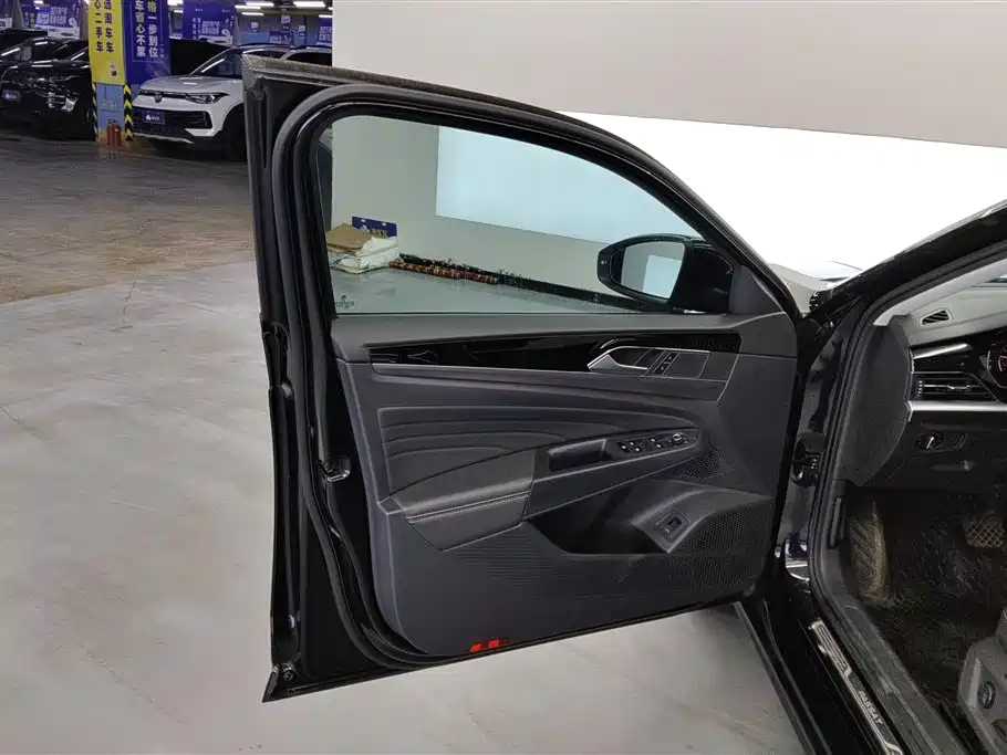 Volkswagen Passat 2022