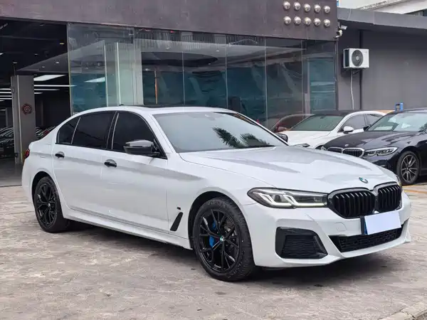 BMW 5 Series 2023