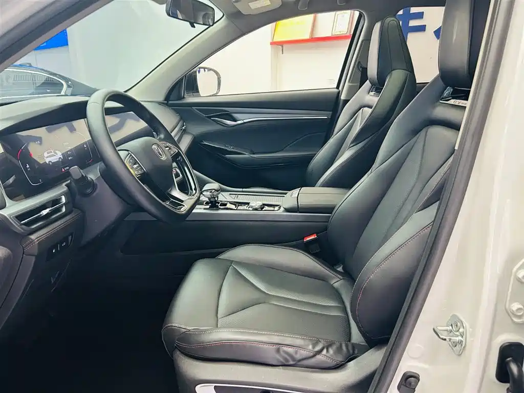 Changan CS75 PLUS 2022 — фото 19