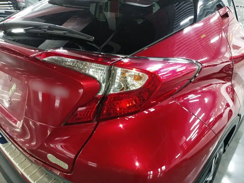 Toyota C-HR 2020 — фото 24