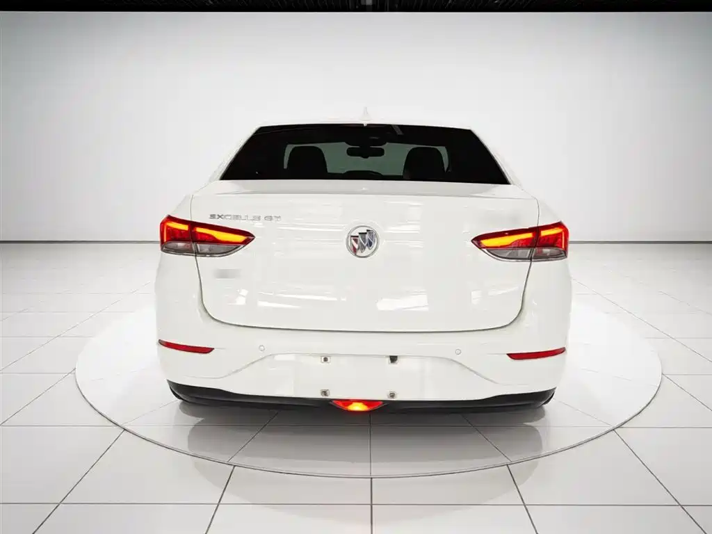 Buick Excelle 2019 — фото 6
