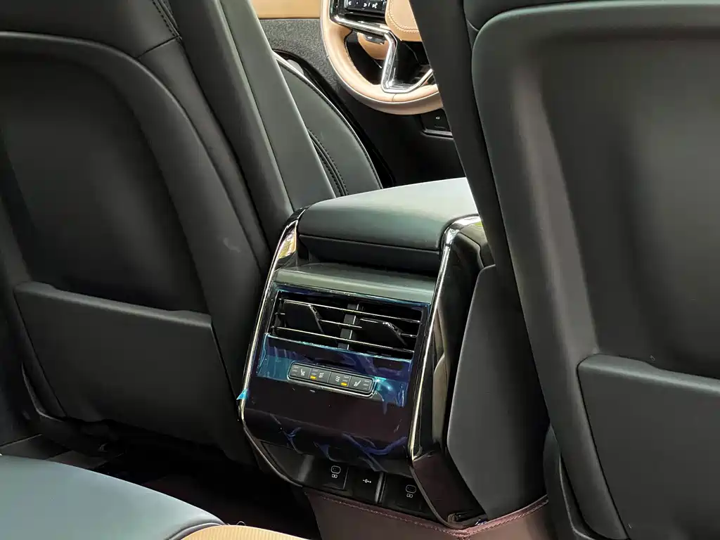 Land Rover Range Rover Sport 2025 — фото 20