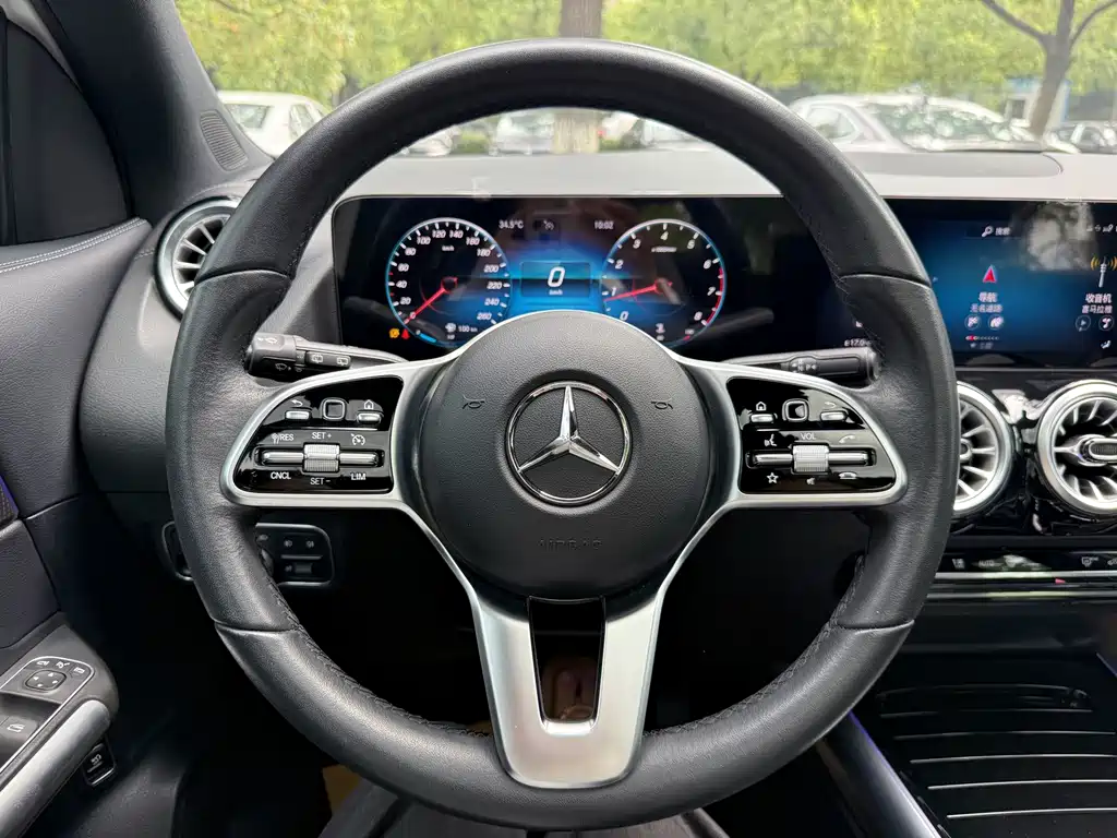 Mercedes-Benz GLA 2022 — фото 13