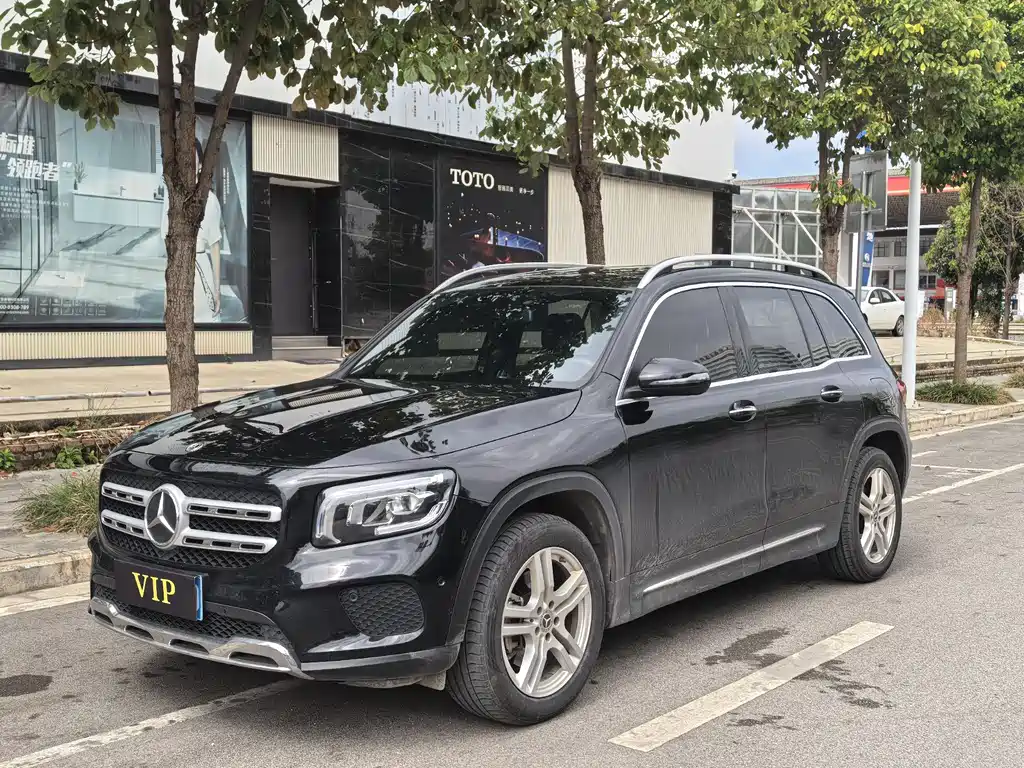 Mercedes-Benz GLB 2023 — фото 2