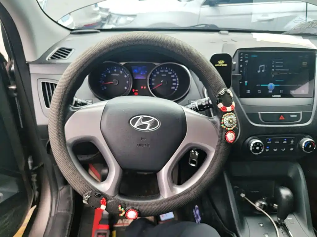 Hyundai ix35 2016 — фото 11