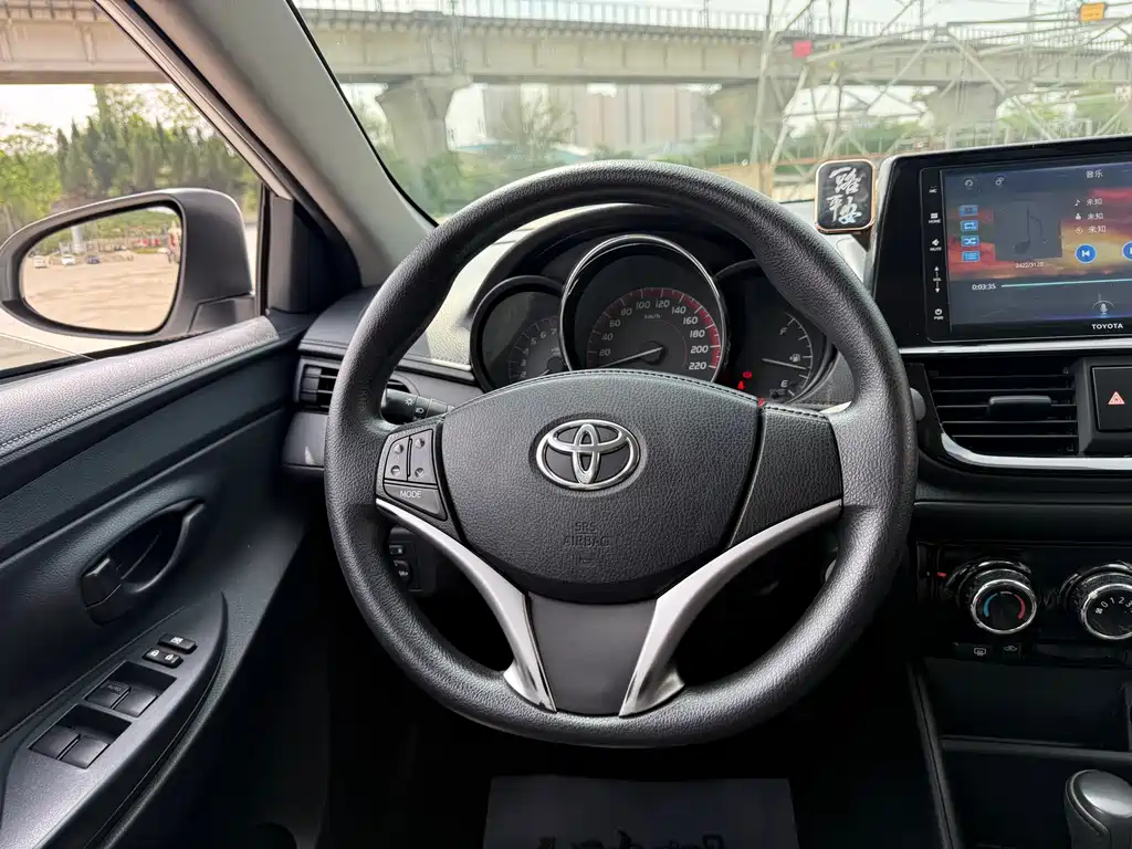 Toyota Vios 2023 — фото 8