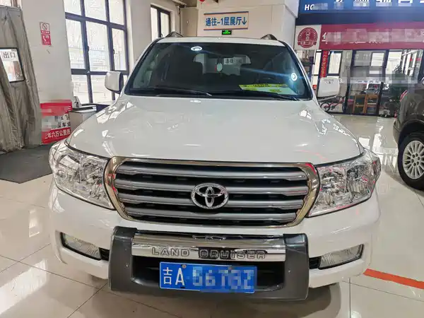 Toyota Land Cruiser 2010