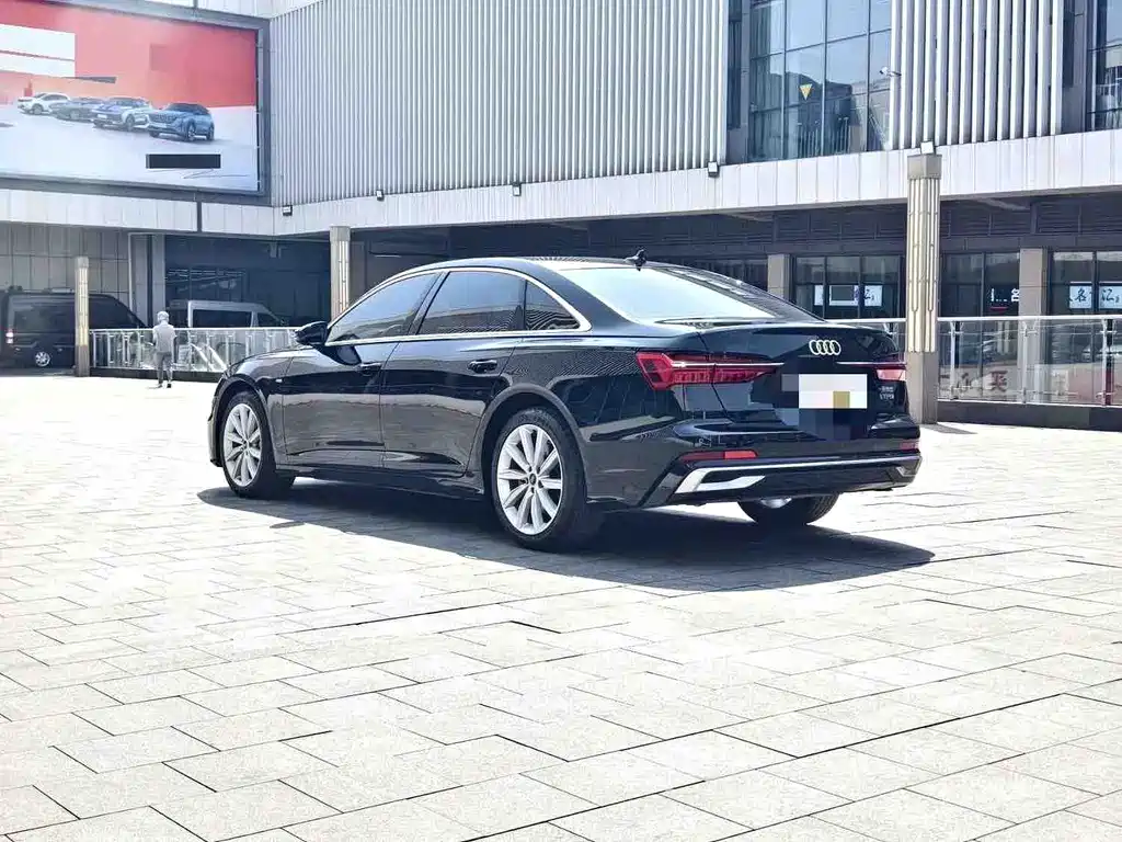 Audi A6L 2023 — фото 10