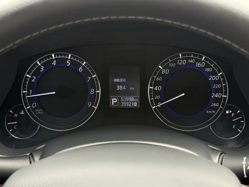 Infiniti QX50 2016 — фото 11