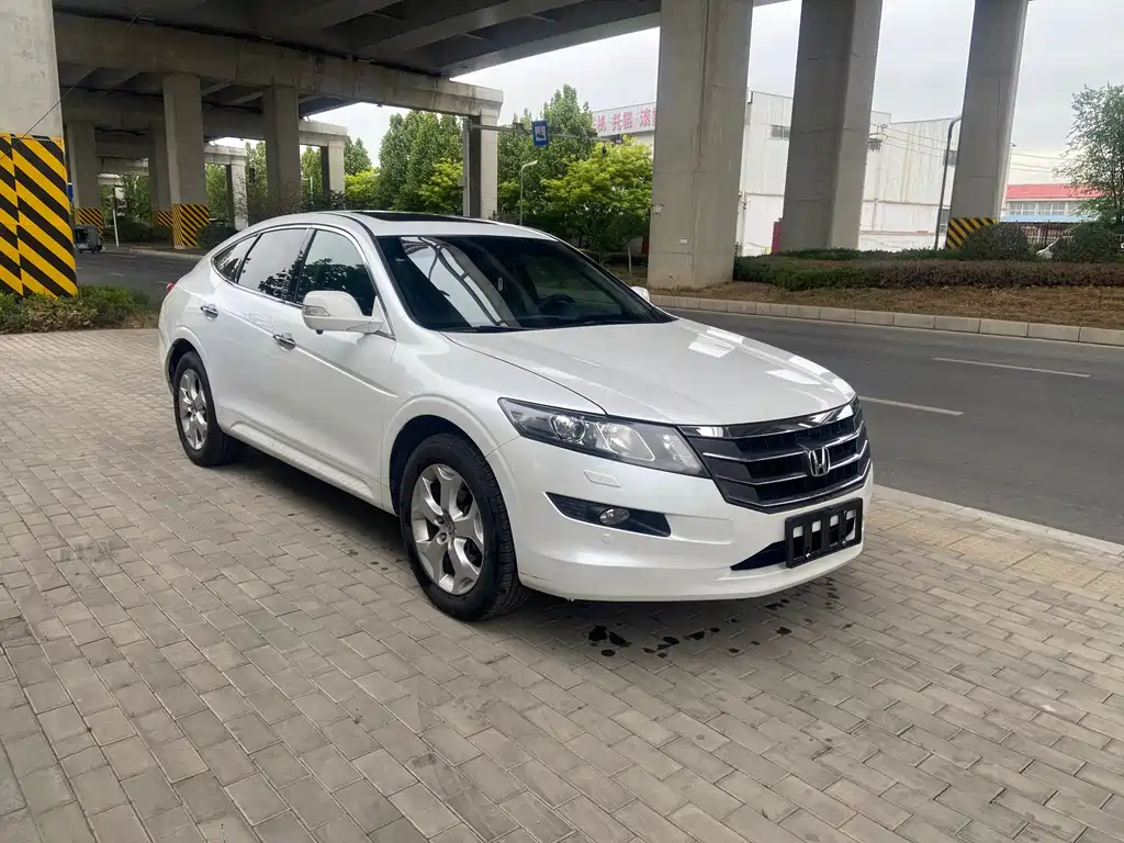 Honda Crosstour 2013 — фото 4
