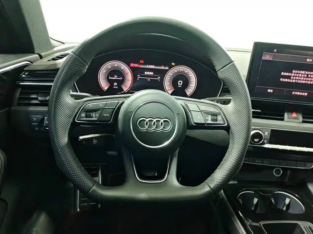 Audi A4L 2025 — фото 11