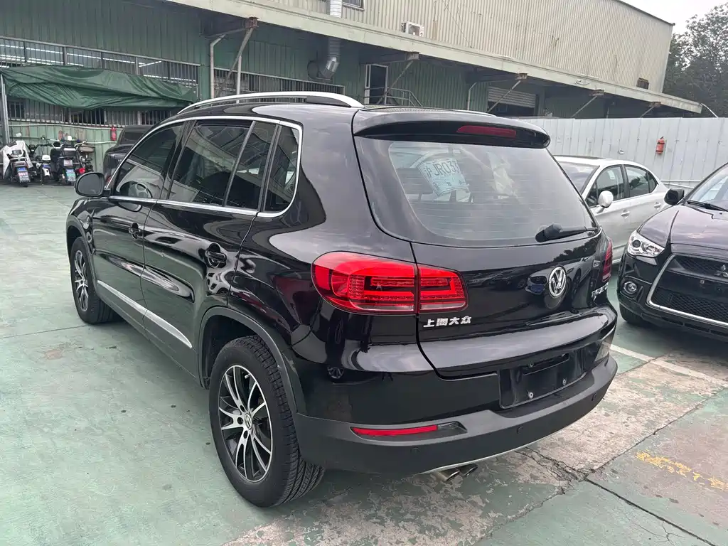 Volkswagen Tiguan 2016 — фото 15