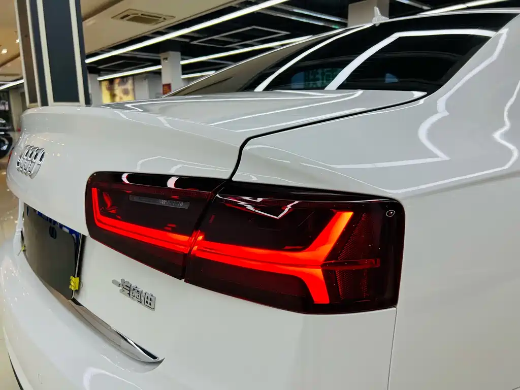 Audi A6L 2017 — фото 20