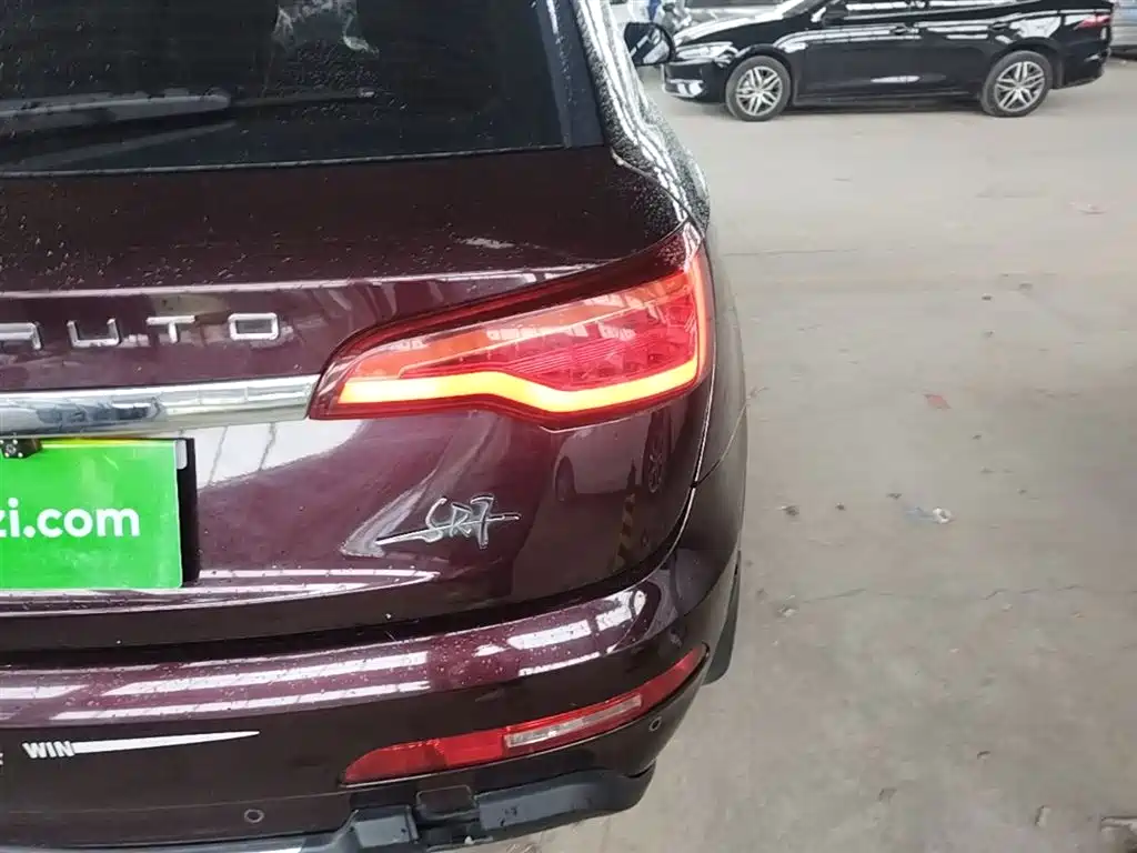 Zotye SR7 2016 — фото 8