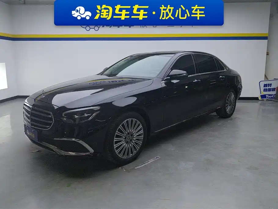 Mercedes-Benz E-Class 2022 — фото 1