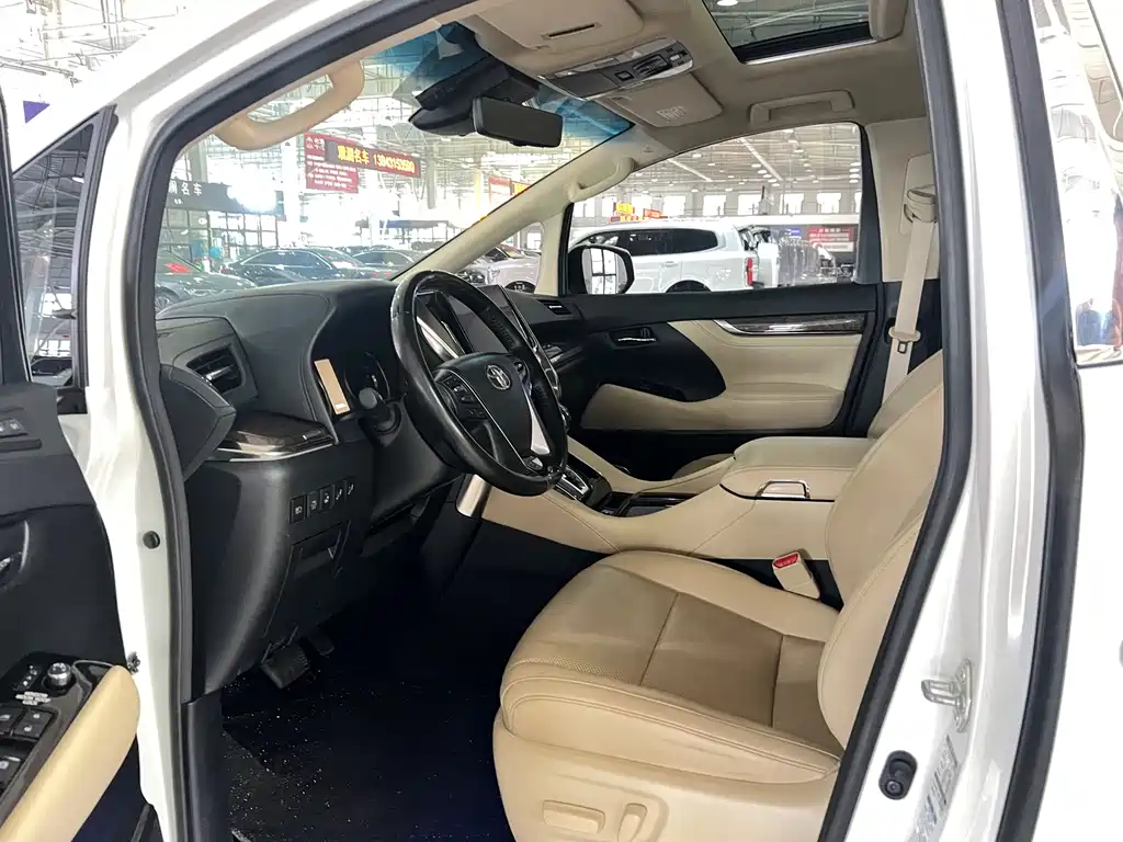Toyota Vellfire 2020 — фото 9