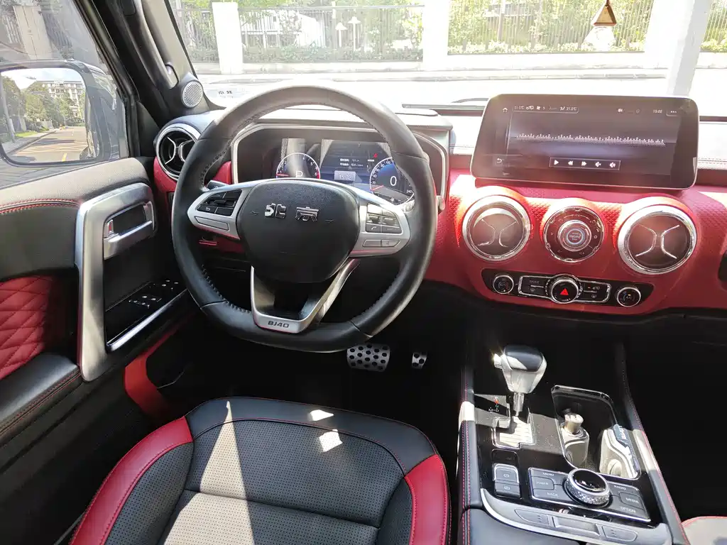 BAIC BJ40 2023 — фото 17