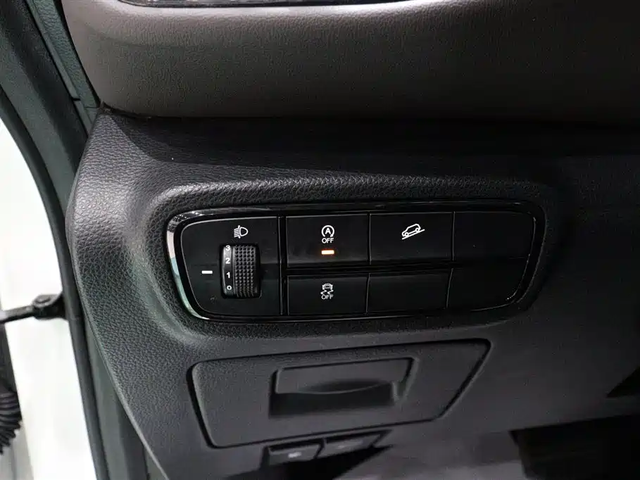 GAC Motor Trumpchi M6 2020 — фото 20