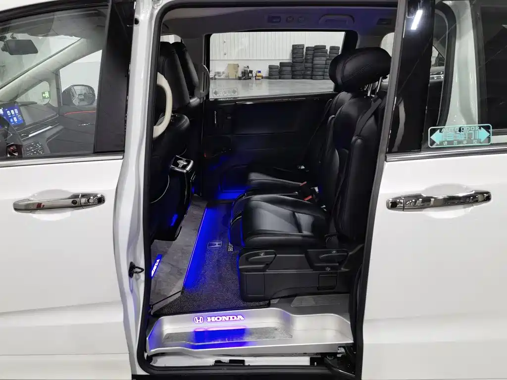 Honda Odyssey 2024 — фото 15