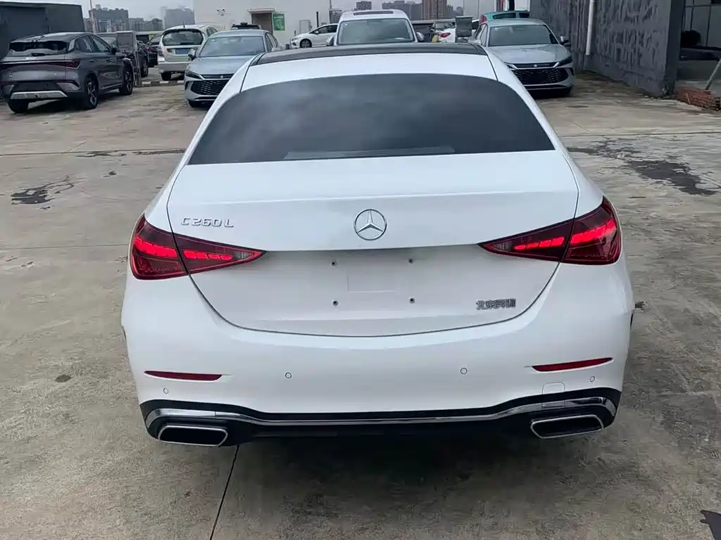 Mercedes-Benz C-Class 2022 — фото 18