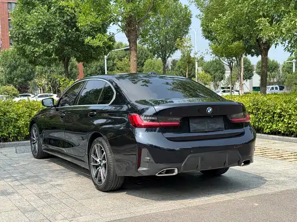 BMW 3 Series 2023