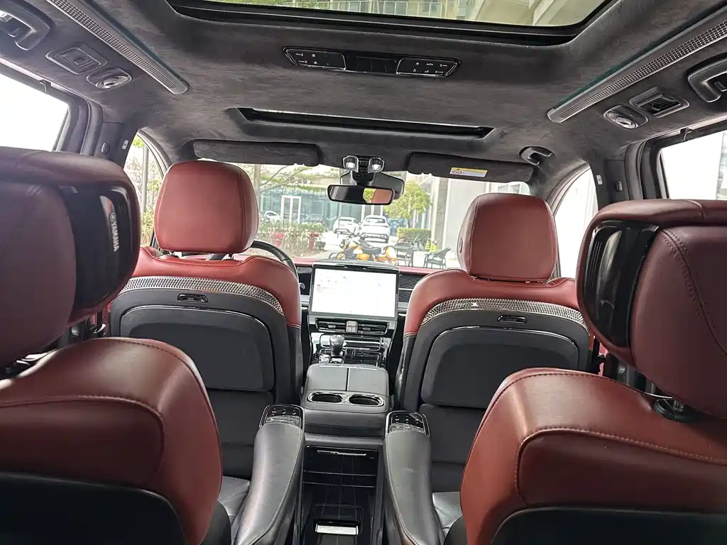GAC Motor Trumpchi M8 2023 — фото 13