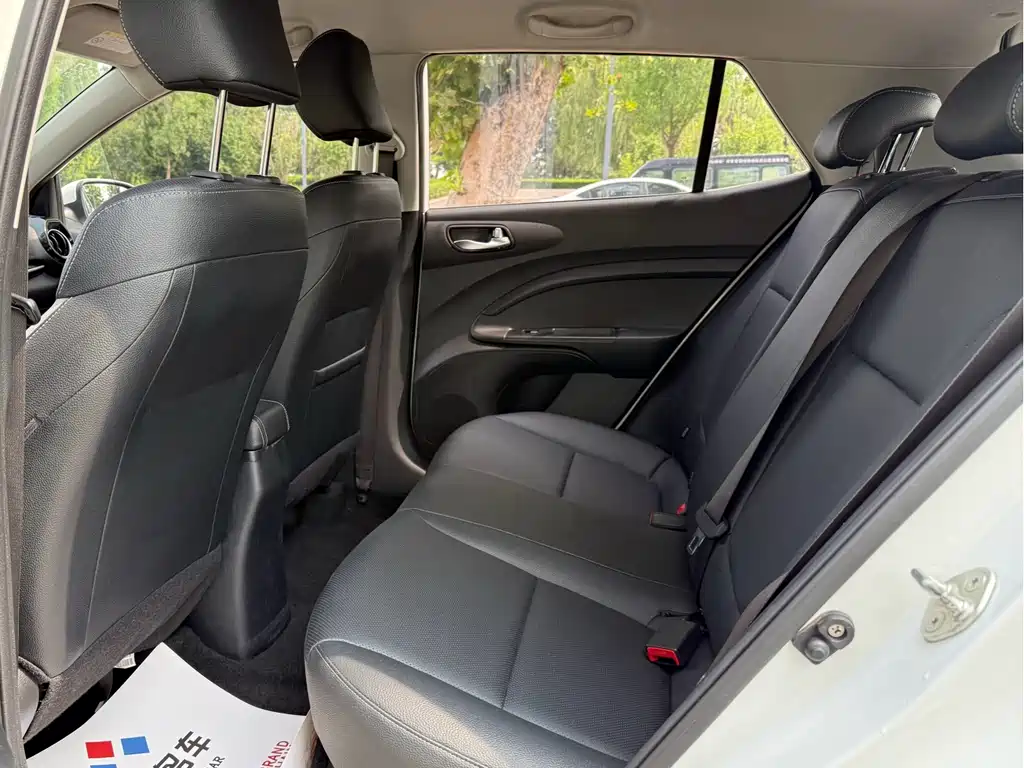 Kia KX1 2020
