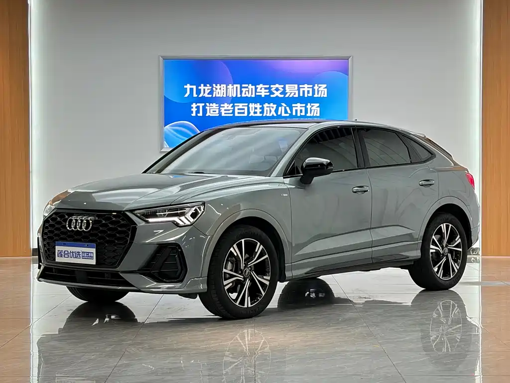 Audi Q3 Sportback 2022 — фото 1