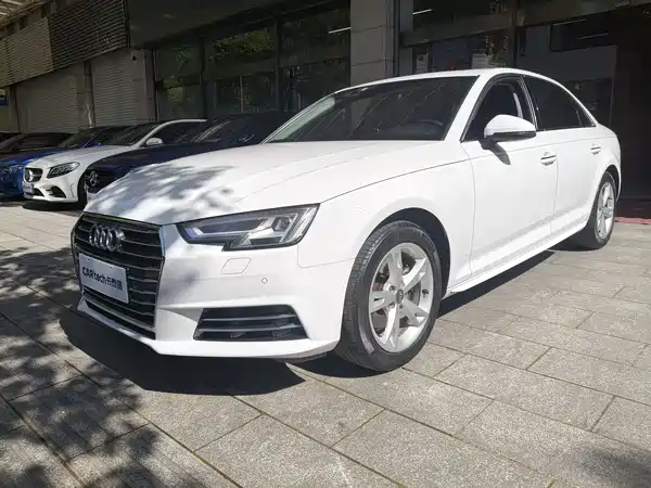 Audi A4L 2017