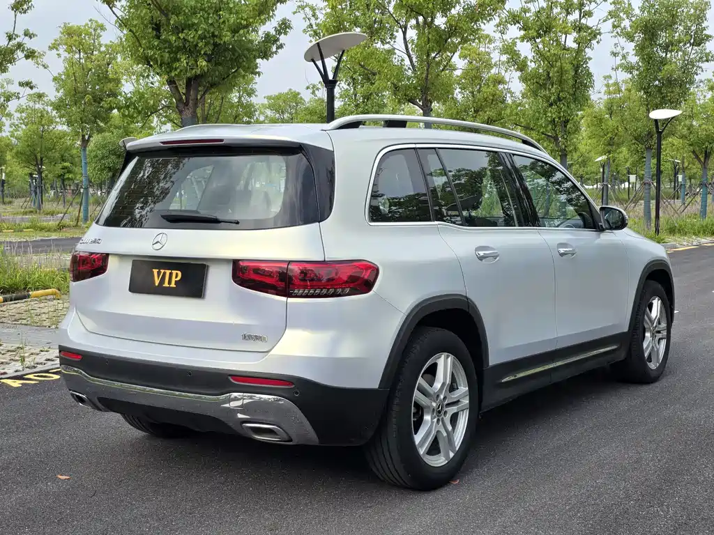 Mercedes-Benz GLB 2022