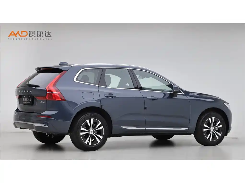Volvo XC60 2024 — фото 3