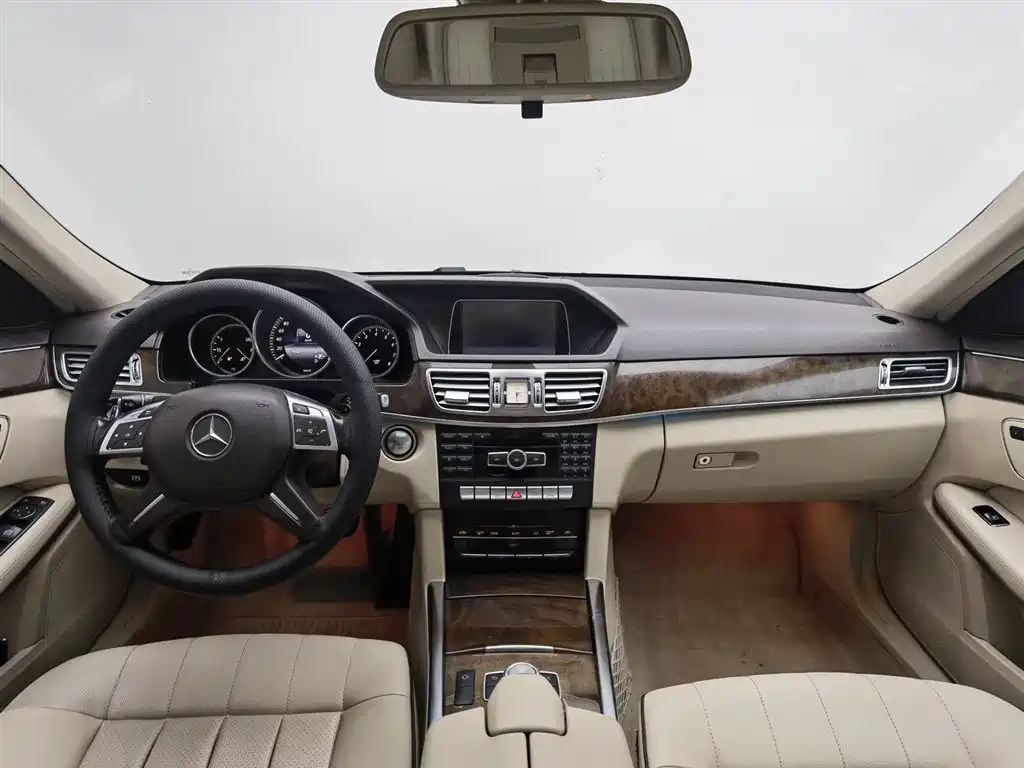 Mercedes-Benz E-Class 2015 — фото 5