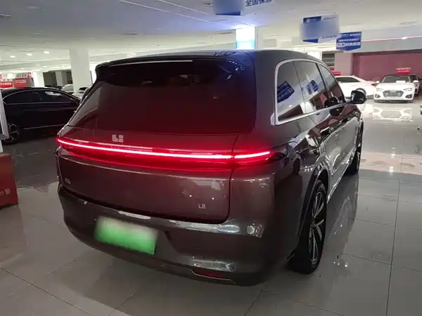 Li Auto L8 2023