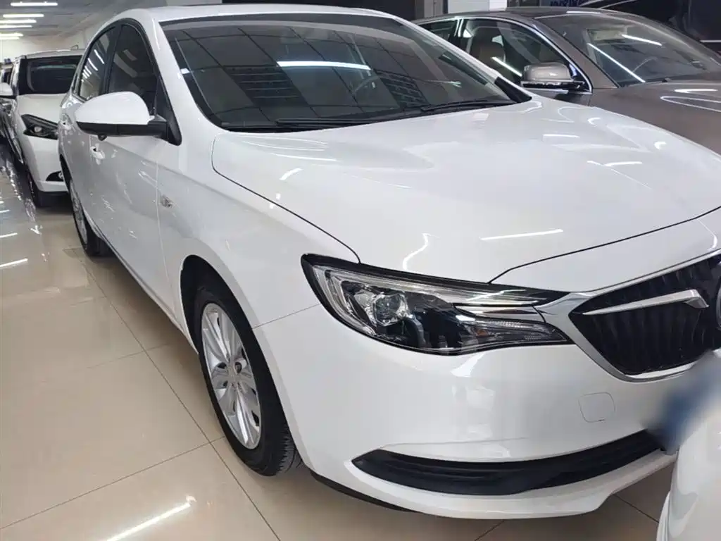 Buick Excelle 2022 — фото 4