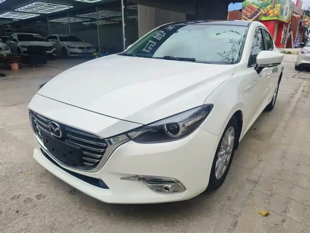 Mazda 3 Axela 2018 — фото 2