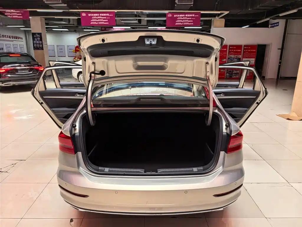 Volkswagen Lavida 2019 — фото 14