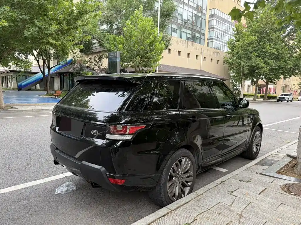 Land Rover Range Rover Sport 2017 — фото 13
