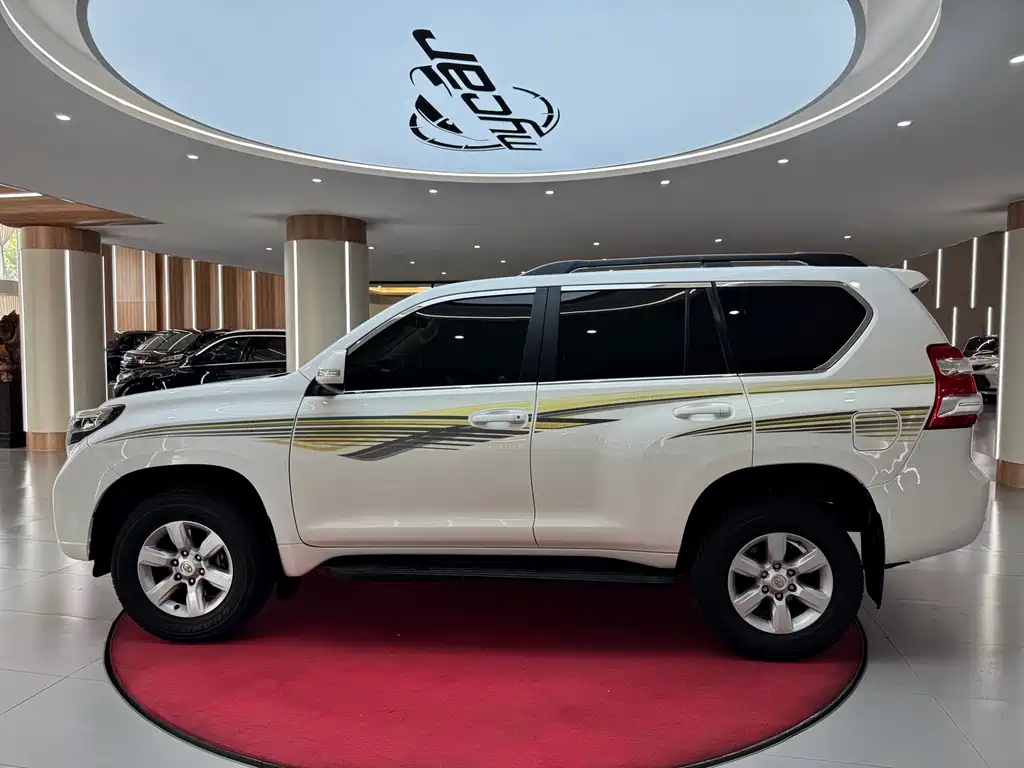 Toyota Prado 2017 — фото 8