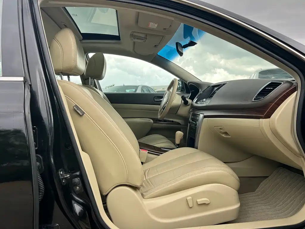 Nissan Teana 2010
