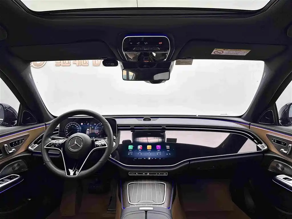 Mercedes-Benz E-Class 2025 — фото 8