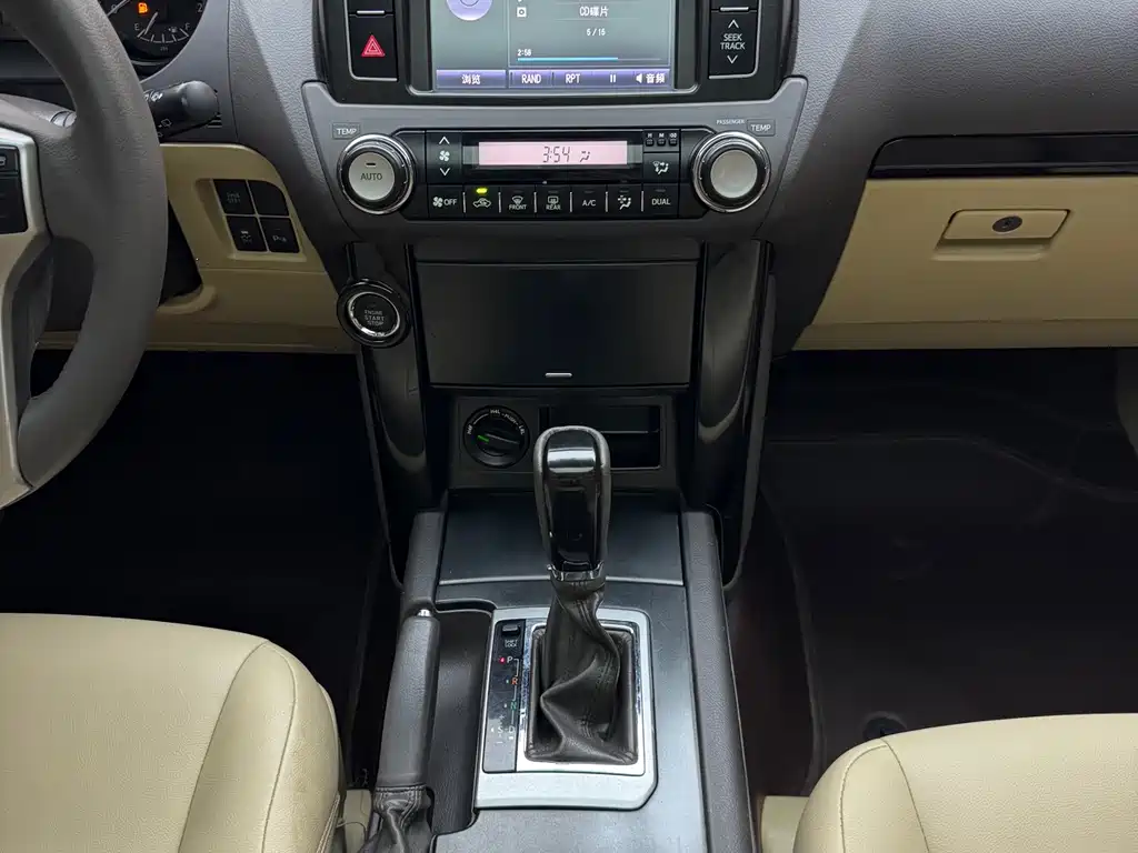 Toyota Prado 2017 — фото 15