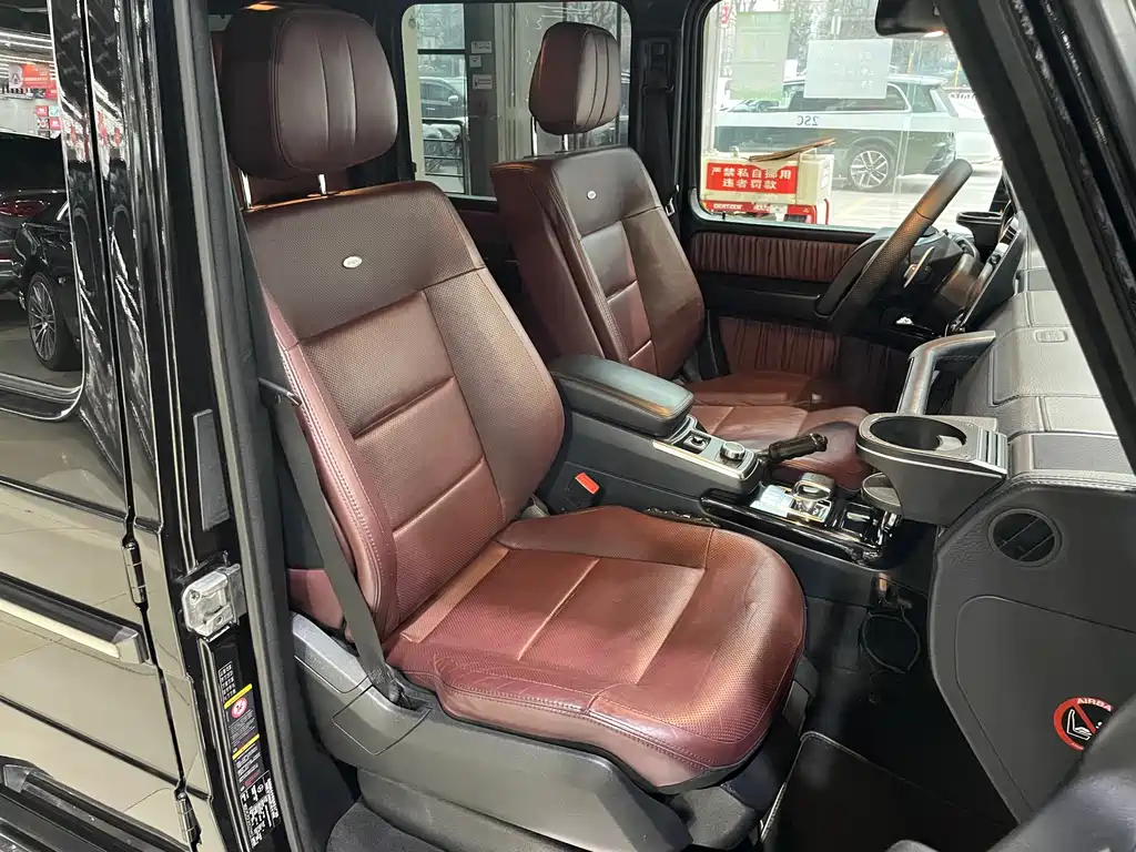 Mercedes-Benz G-Class AMG 2016 — фото 13