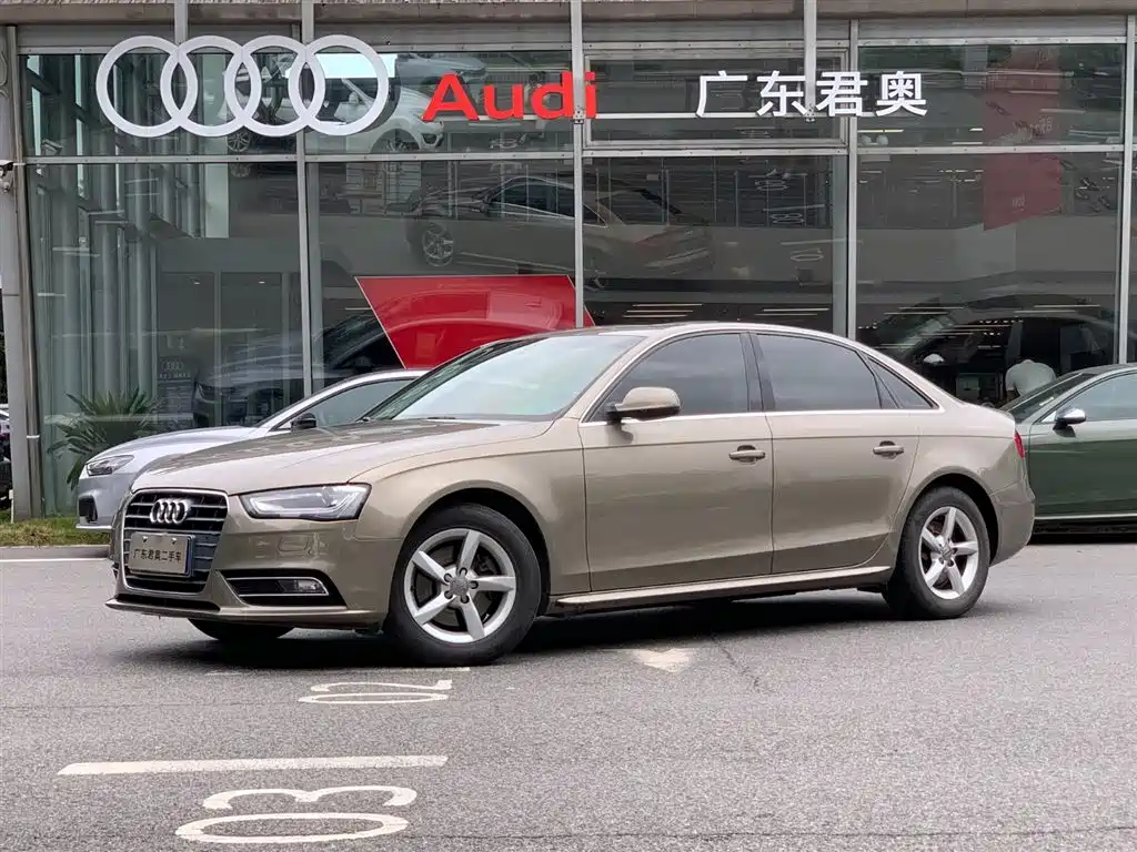 Audi A4L 2014