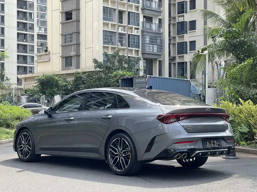 Kia K5 2021 — фото 16