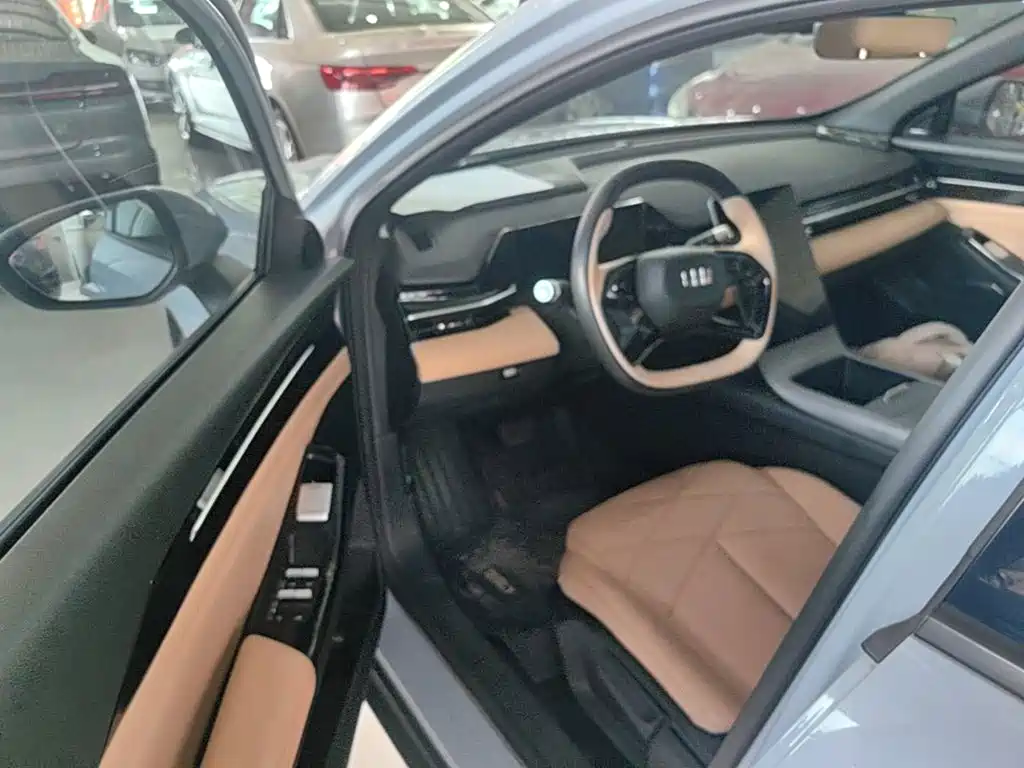 Geely Galaxy L6 2023 — фото 16
