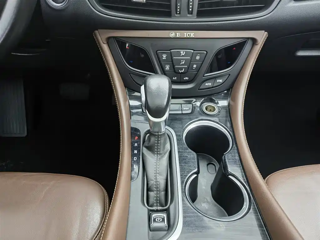 Buick Envision Plus 2021 — фото 13