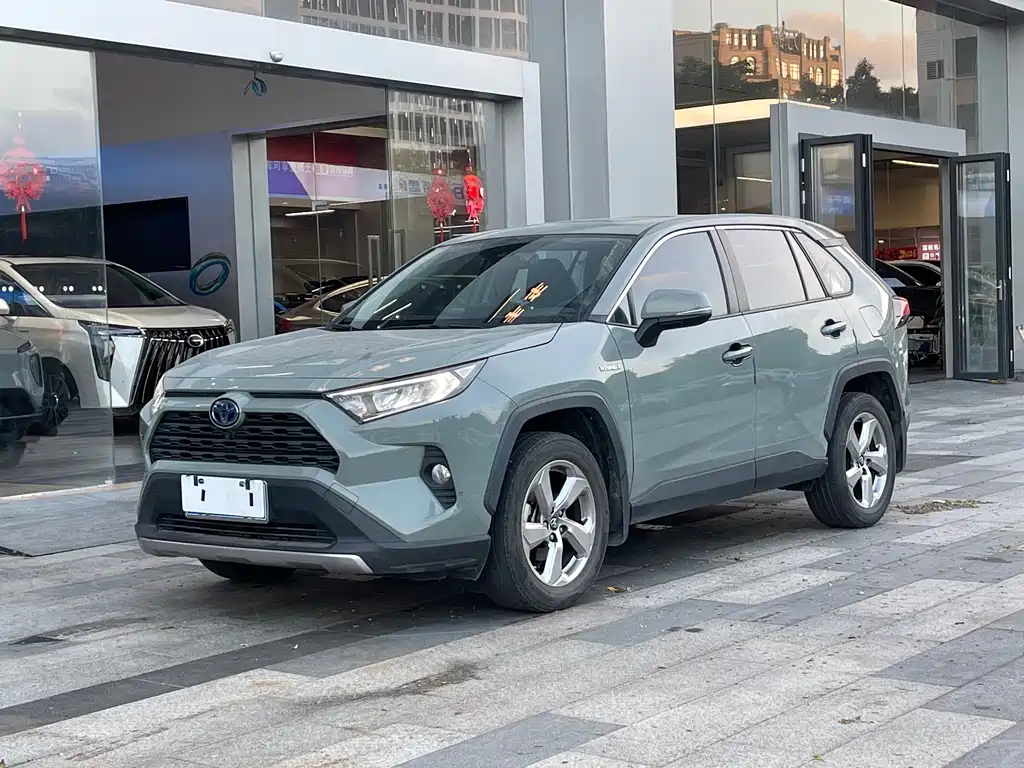 Toyota RAV4 2021 — фото 21